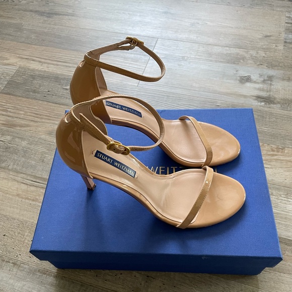 Stuart Weitzman Nudist Patent Leather Heels - Picture 9 of 11